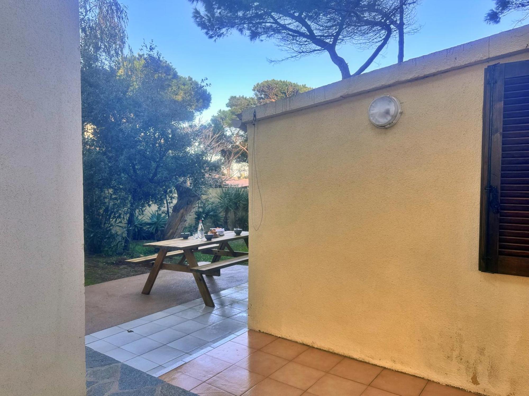 Ferienwohnung Les Pieds Dans L'Eau T2 E Calvi  Exterior foto